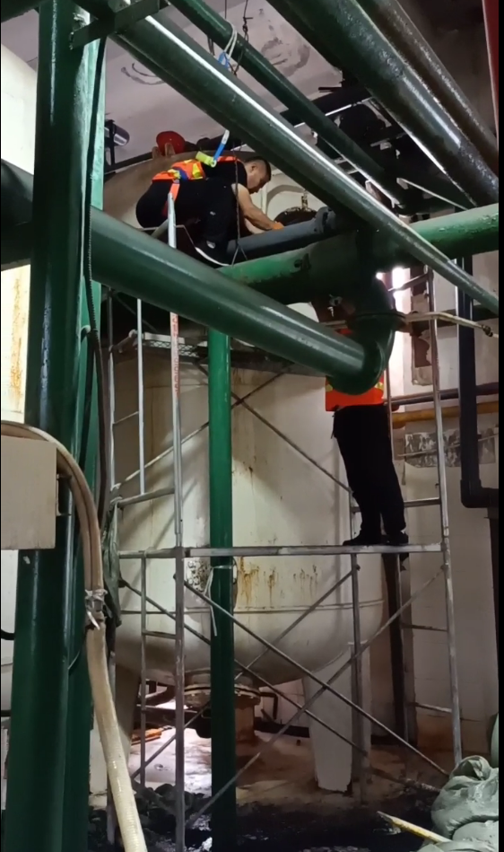 青島黃島某熱電廠陰陽(yáng)混床樹脂更換維護(hù)(hù)